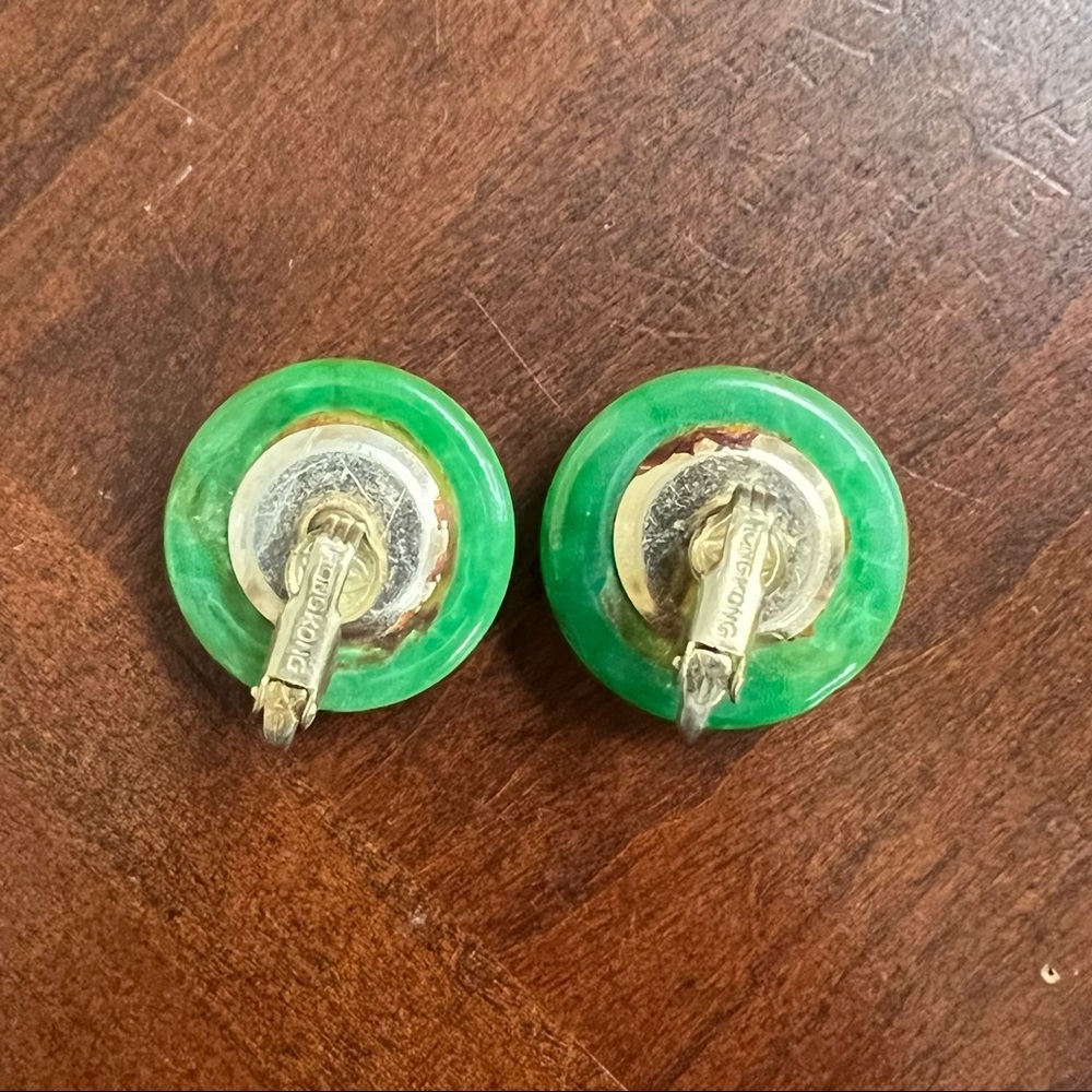 Vintage Marbled Green Clip Earrings er2 - Picture 4 of 6